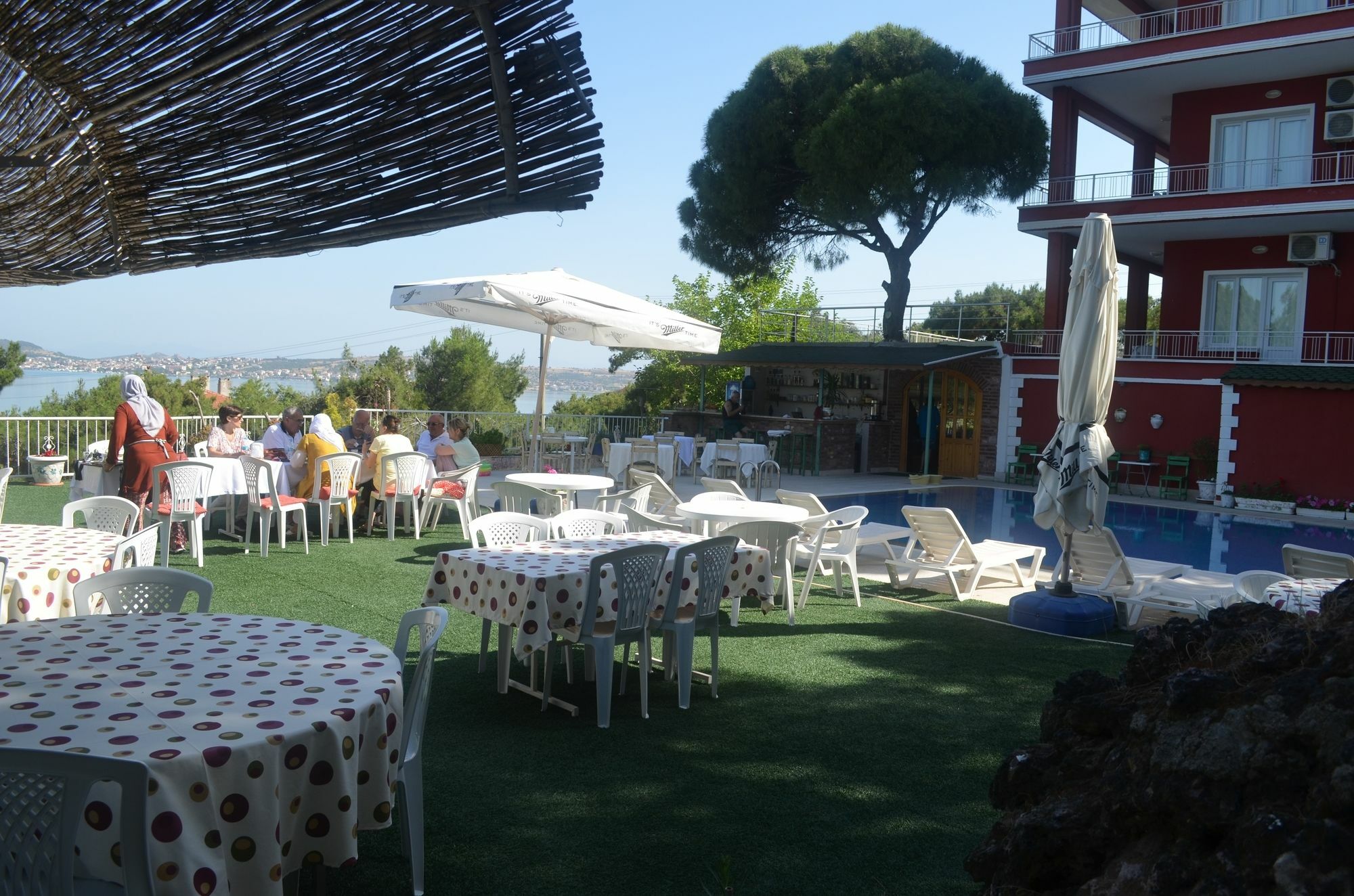Tunc Hotel Ayvalik Exterior foto